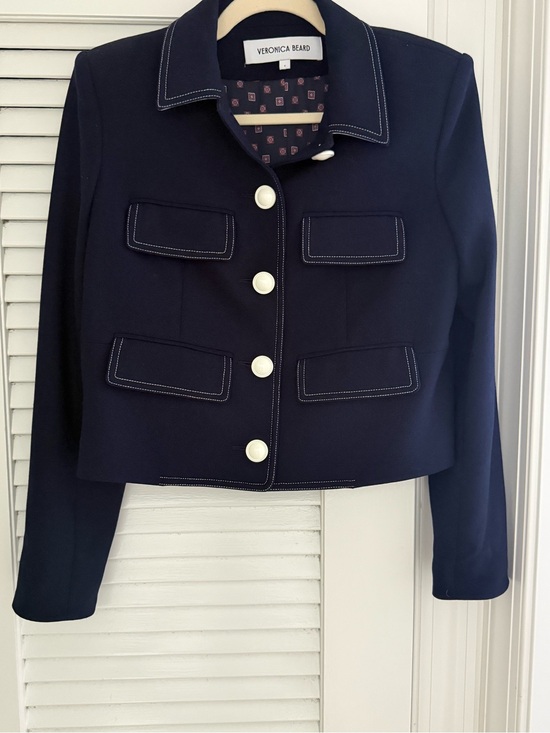 Veronica Beard Jackets & Blazers - Veronica Beard Navy Cropped Jacket with Contrast White Buttons